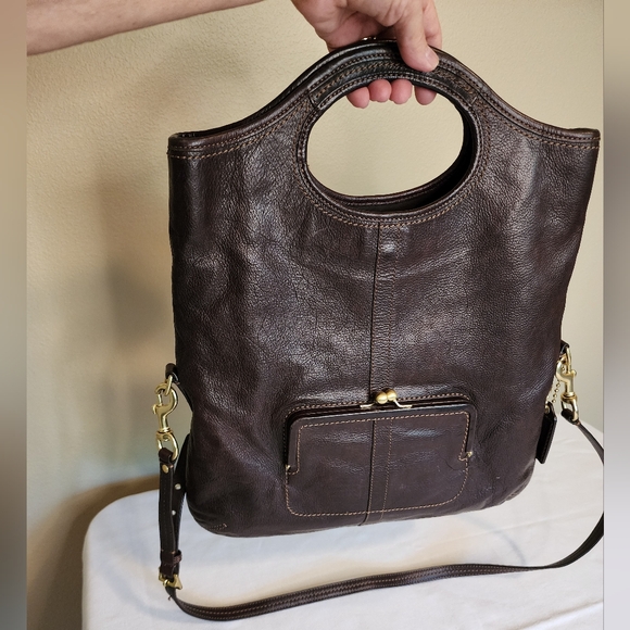 PW9.  Coach convertible purse - Picture 8 of 16